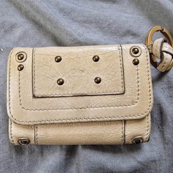 Chloé Cream Leather Key Wallet - Picture 1 of 7